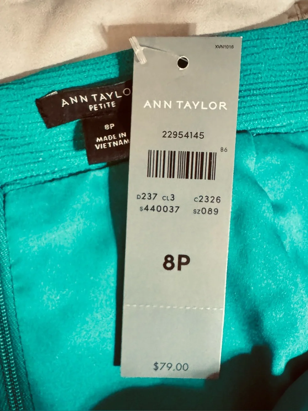 NWT Ann Taylor Pencil Skirt (8P)